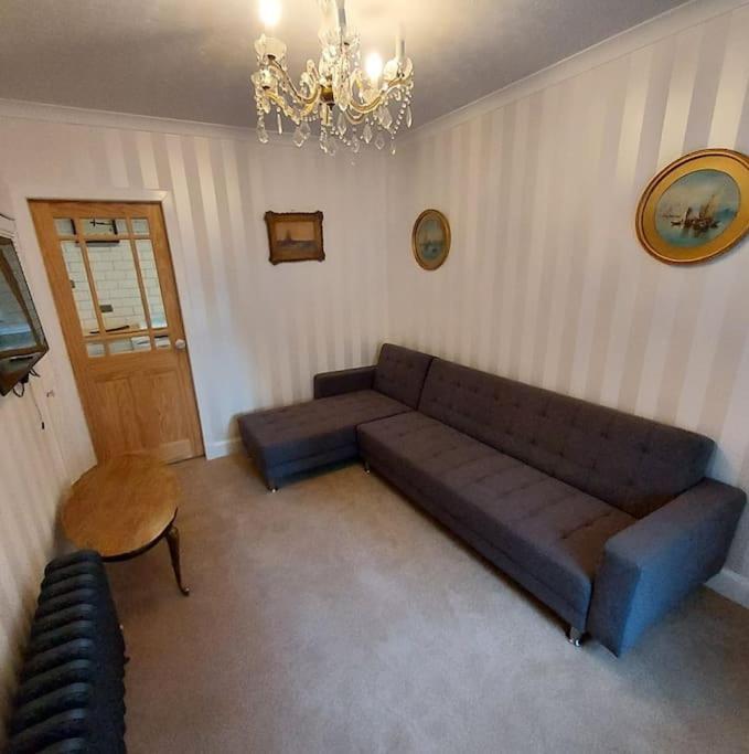Lovely 1 Bed House In Largs, North Ayrshire Exterior photo